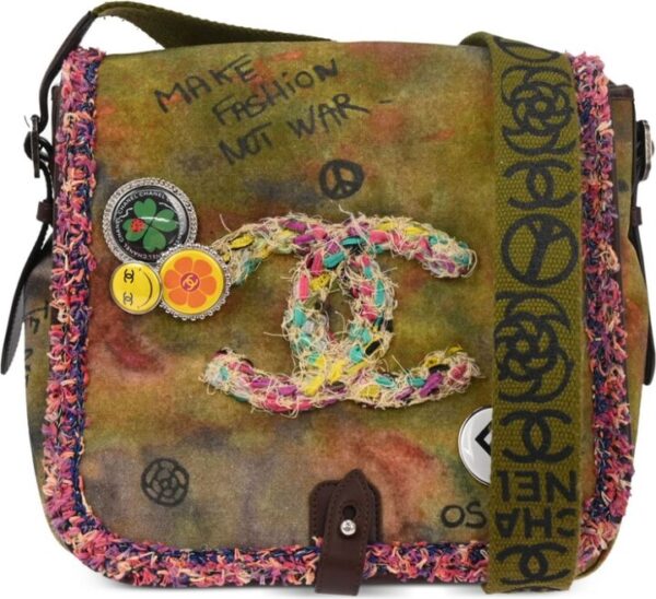 Chanel Pre Owned 2014 Graffiti On The Pavement messenger bag