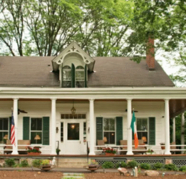 Lilly Pulitzer and Michael Kramer debut vibrant Nantucket cottages